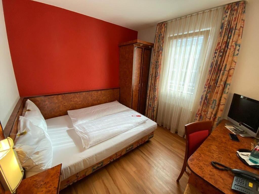 Hotel Miramar Am Roemer Φραγκφούρτη Εξωτερικό φωτογραφία